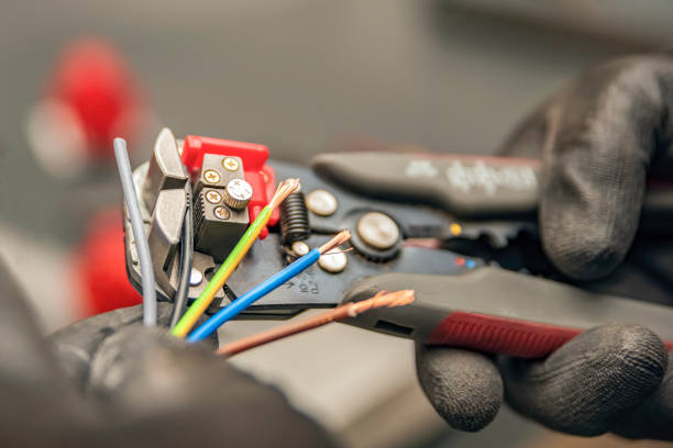 Best Emergency Electrical Repair  in Salina, UT